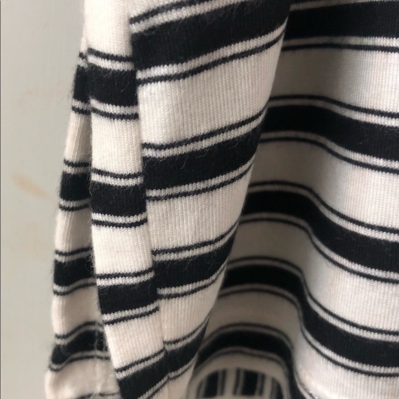 🌼 LOFT Top - Picture 4 of 10